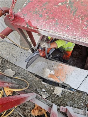 D-Drill 'cuts it' on major manhole project
